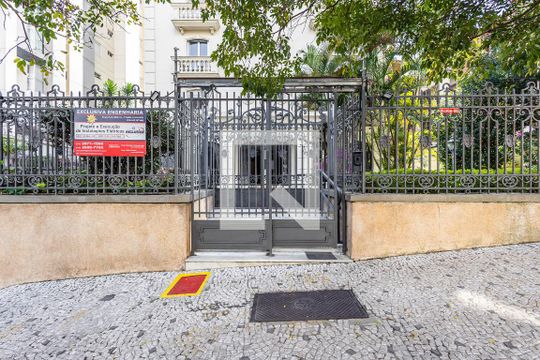 Fachada de apartamento à venda com 4 quartos, 240m² em Cerqueira César, São Paulo