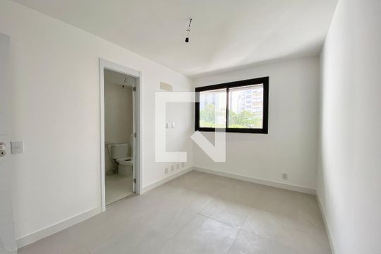 Suíte 1 de apartamento à venda com 3 quartos, 147m² em Botafogo, Rio de Janeiro