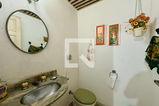 Lavabo de casa à venda com 4 quartos, 150m² em Botafogo, Rio de Janeiro