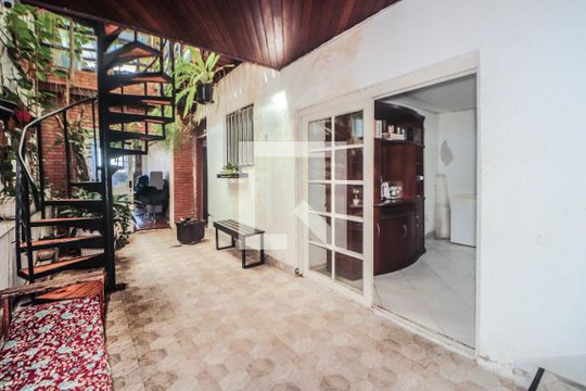 Corredor de apartamento para alugar com 5 quartos, 280m² em Navegantes, Porto Alegre