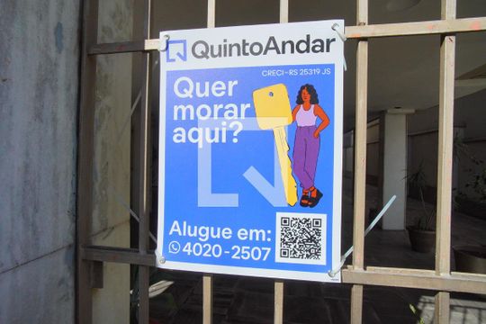 Plaquinha de apartamento para alugar com 1 quarto, 77m² em Passo D’areia, Porto Alegre