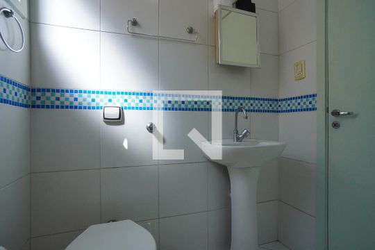Banheiro Corredor de apartamento para alugar com 1 quarto, 77m² em Passo D’areia, Porto Alegre