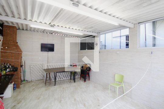 Terraço Gourmet de casa à venda com 2 quartos, 140m² em Vila Nivi, São Paulo