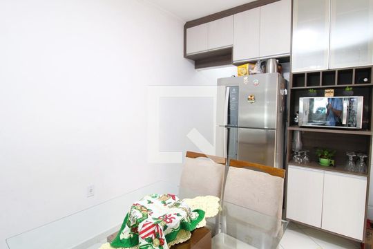 Cozinha de casa à venda com 2 quartos, 140m² em Vila Nivi, São Paulo