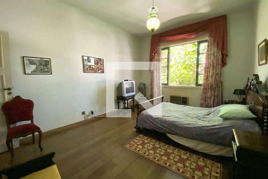 Casa à venda com 3 quartos, 425m² em Laranjeiras, Rio de Janeiro