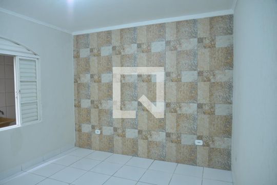 Quarto de casa para alugar com 1 quarto, 40m² em Parque Marajoara, Santo André