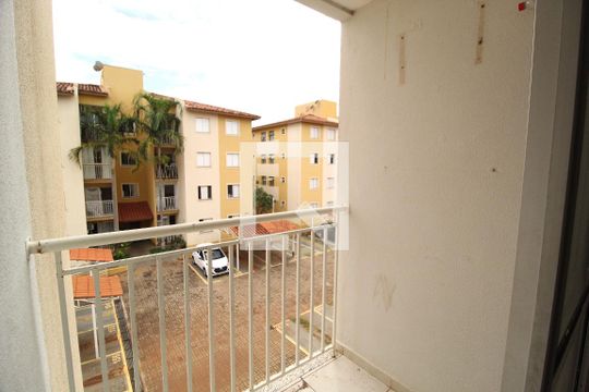 Sacada de apartamento para alugar com 2 quartos, 49m² em Jaraguá, Uberlândia