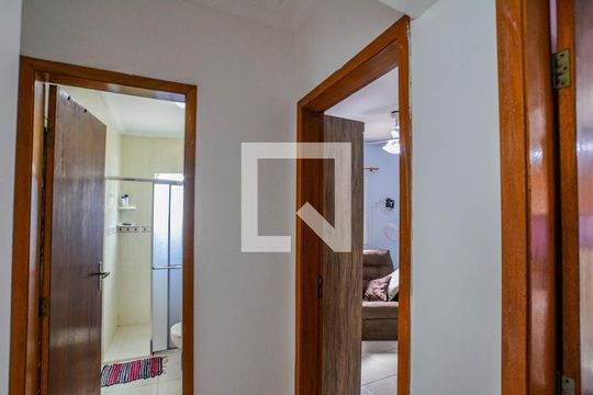 Corredor de casa à venda com 3 quartos, 84m² em Parque Erasmo Assunção, Santo André