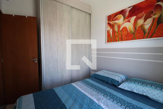 Quarto 1  de apartamento à venda com 2 quartos, 73m² em Vila Lucinda, Santo André