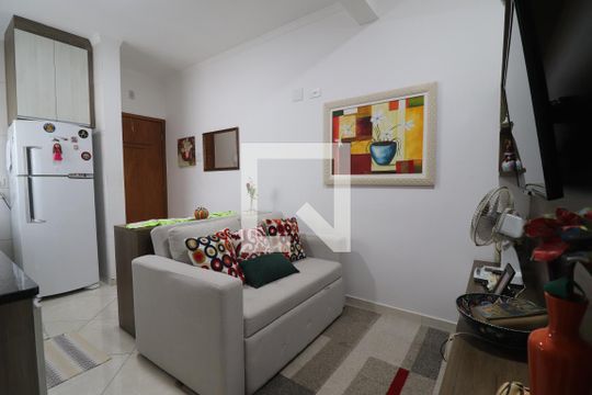 Sala de apartamento à venda com 2 quartos, 73m² em Vila Lucinda, Santo André