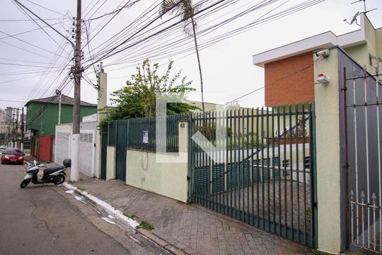 Fachada de casa de condomínio à venda com 2 quartos, 72m² em Vila Santa Clara, São Paulo