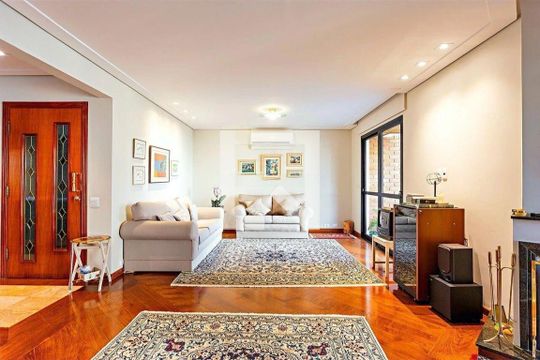Apartamento à venda com 4 quartos, 220m² em Vila Nova Conceição, São Paulo