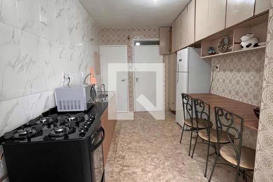 Cozinha de apartamento à venda com 3 quartos, 100m² em Perdizes, São Paulo