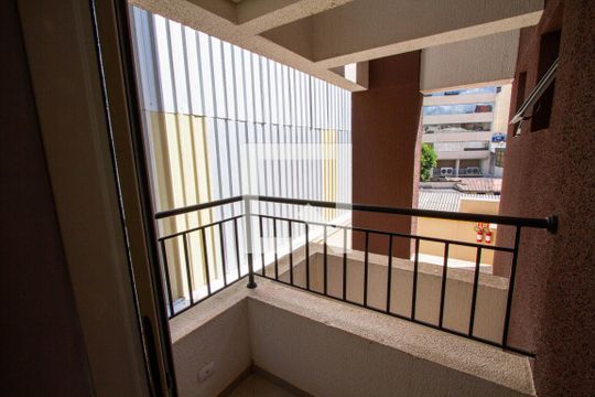 Sacada de kitnet/studio para alugar com 1 quarto, 35m² em Centro, Curitiba