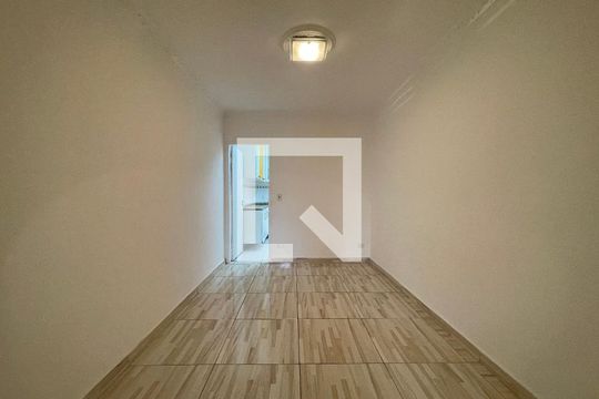 Sala de casa à venda com 5 quartos, 213m² em Vila Universitaria, São Paulo