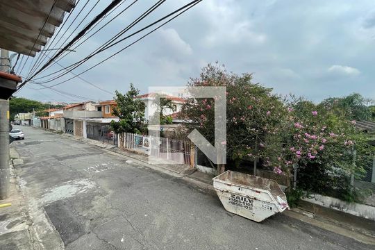 Vista de casa à venda com 5 quartos, 213m² em Vila Universitaria, São Paulo