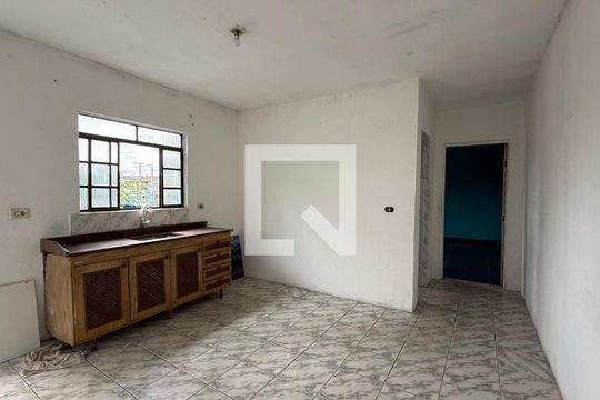 Sala/Cozinha de casa para alugar com 1 quarto, 40m² em Vila Maluf, Suzano