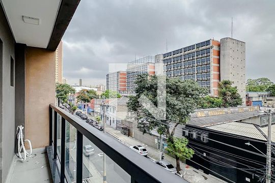 Varanda de kitnet/studio para alugar com 1 quarto, 33m² em Cambuci, São Paulo