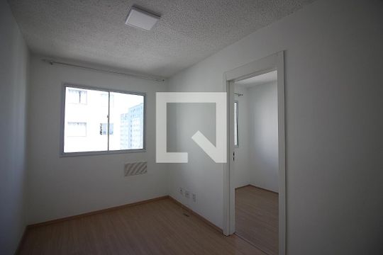 Sala de apartamento para alugar com 2 quartos, 39m² em Jardim Sao Saverio, São Bernardo do Campo