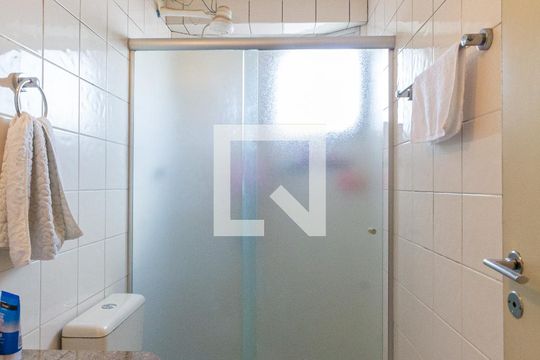 Banheiro de apartamento à venda com 2 quartos, 50m² em Chácara Califórnia, São Paulo