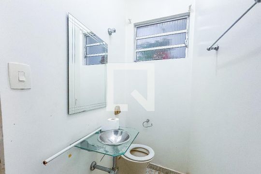 Lavabo de casa para alugar com 3 quartos, 190m² em Pinheiros, São Paulo