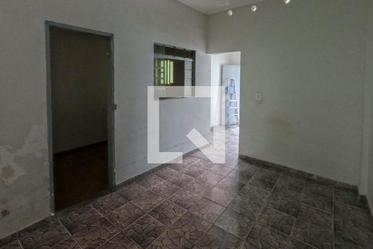 Sala de casa para alugar com 1 quarto, 40m² em Jardim Peri, São Paulo