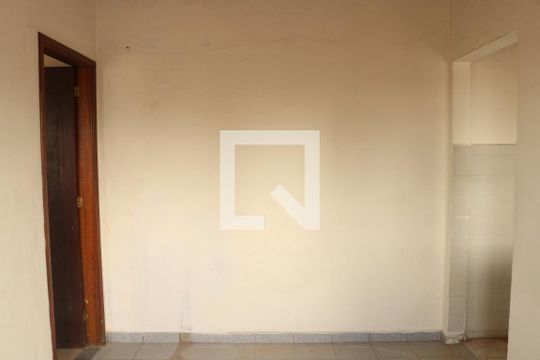 Casa à venda com 4 quartos, 492m² em Vila Ipojuca, São Paulo