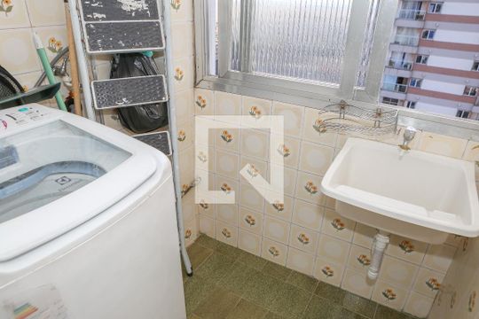 Cozinha e Área de Serviço de apartamento à venda com 2 quartos, 62m² em Sumarezinho, São Paulo