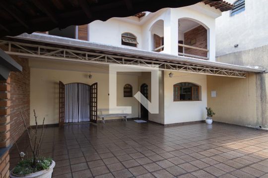 Garagem de casa à venda com 4 quartos, 185m² em Vila Gustavo, São Paulo