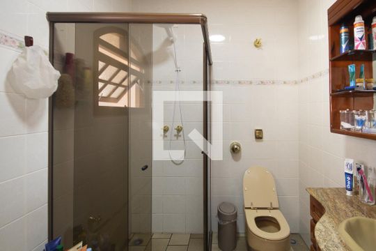 Banheiro 2 de casa à venda com 4 quartos, 185m² em Vila Gustavo, São Paulo