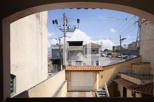 Vista de casa à venda com 4 quartos, 185m² em Vila Gustavo, São Paulo