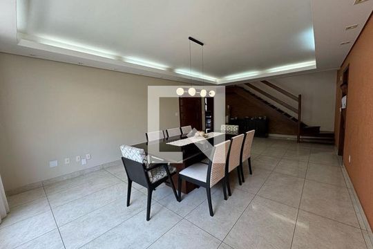 Sala de casa à venda com 4 quartos, 1000m² em Garças, Belo Horizonte