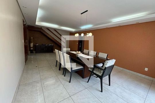 Sala de casa à venda com 4 quartos, 1000m² em Garças, Belo Horizonte