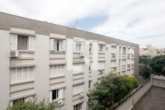 Quarto 1 Vista de apartamento para alugar com 2 quartos, 87m² em Santana, Porto Alegre