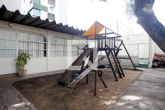 Área Comum - Playground 1 de apartamento para alugar com 2 quartos, 87m² em Santana, Porto Alegre