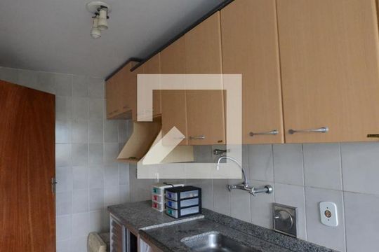 Cozinha e Área de Serviço de apartamento para alugar com 2 quartos, 63m² em Campinho, Rio de Janeiro