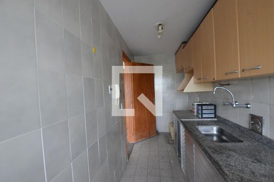 Cozinha e Área de Serviço de apartamento para alugar com 2 quartos, 63m² em Campinho, Rio de Janeiro