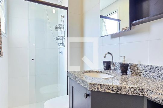 Banheiro da Suíte de apartamento para alugar com 2 quartos, 65m² em Jardim Augusta, São José dos Campos