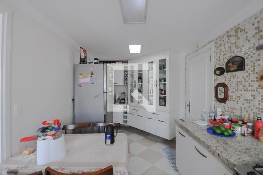Cozinha de apartamento à venda com 4 quartos, 150m² em Centro, São Bernardo do Campo