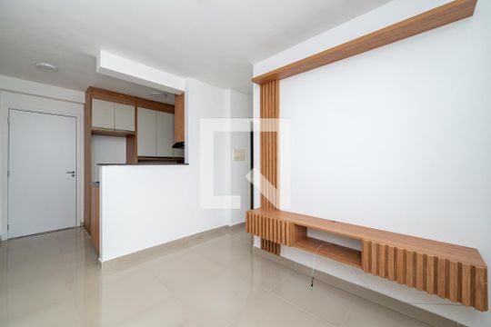 Sala de apartamento para alugar com 2 quartos, 35m² em Vila Mira, São Paulo