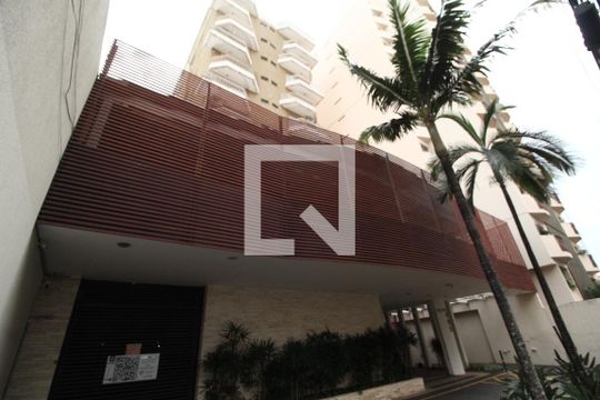 Fachada de apartamento para alugar com 1 quarto, 51m² em Centro, Uberlândia