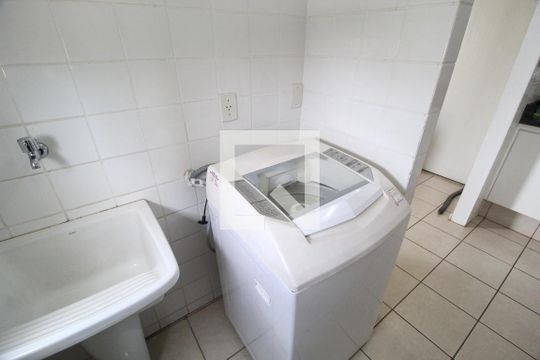 Área de Serviço de apartamento para alugar com 1 quarto, 51m² em Centro, Uberlândia