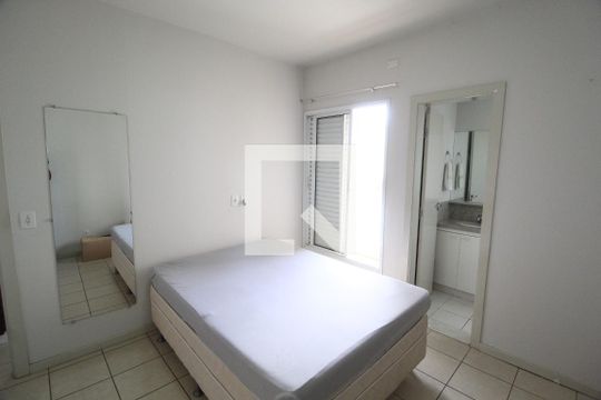 Quarto Suíte de apartamento para alugar com 1 quarto, 51m² em Centro, Uberlândia