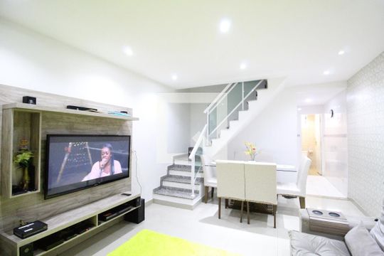 Sala de casa de condomínio à venda com 3 quartos, 112m² em Freguesia (jacarepaguá), Rio de Janeiro