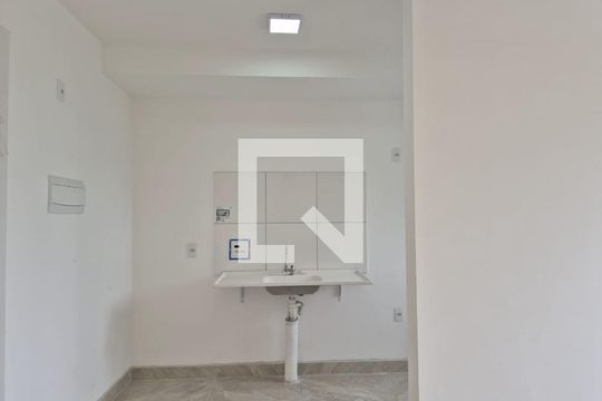 Cozinha de apartamento para alugar com 2 quartos, 43m² em Santo Cristo, Rio de Janeiro