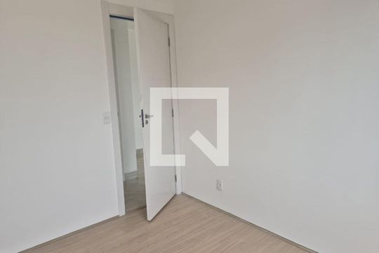 Quarto 1 de apartamento para alugar com 2 quartos, 43m² em Santo Cristo, Rio de Janeiro