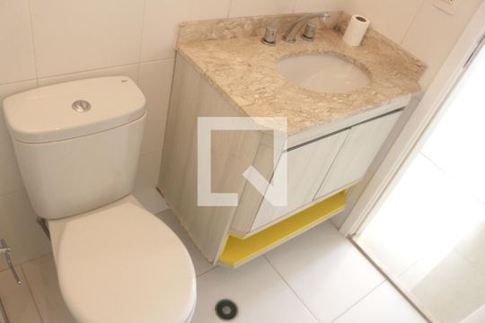 Banheiro Social de apartamento para alugar com 3 quartos, 86m² em Santa Paula, São Caetano do Sul
