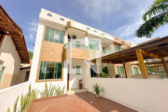plaquinha de casa para alugar com 2 quartos, 86m² em Ingleses do Rio Vermelho, Florianópolis