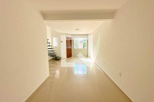 Sala de Jantar de casa para alugar com 2 quartos, 86m² em Ingleses do Rio Vermelho, Florianópolis