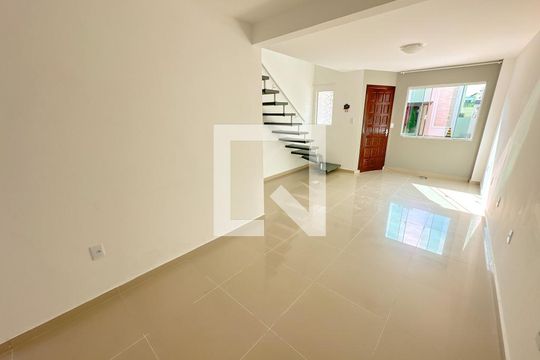 Sala de Jantar de casa para alugar com 2 quartos, 86m² em Ingleses do Rio Vermelho, Florianópolis